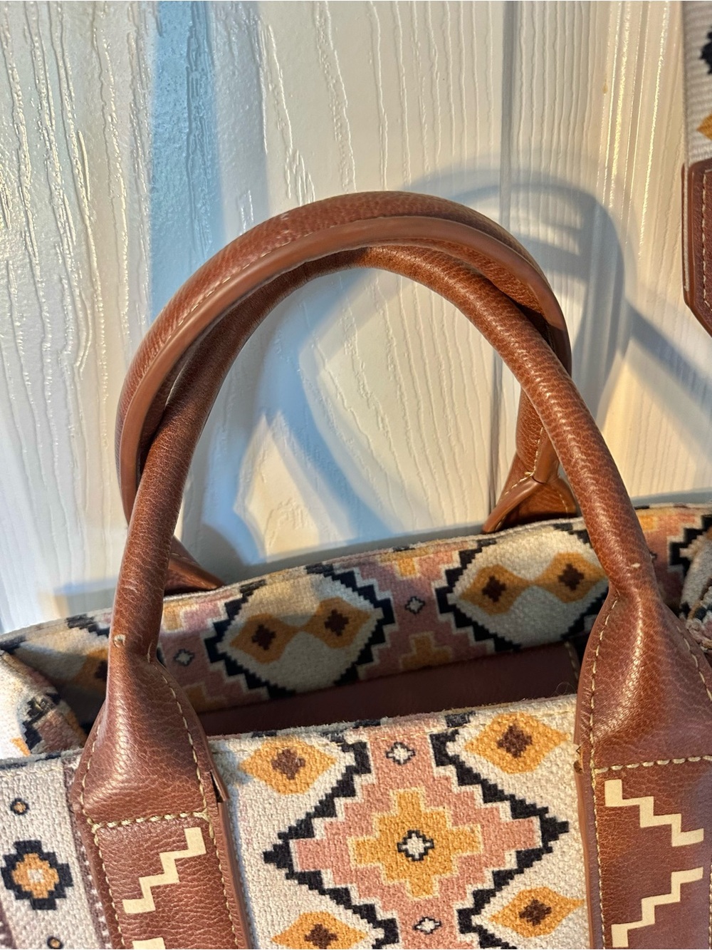 Wrangler Aztec Canvas Crossbody Top Handle WesternPurse Zip Top Detachable Strap - Picture 6 of 14